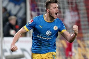 九游体育官网-包含今夜纽卡斯尔调整名单以备德国杯；战术微调环节打磨；目标明确；团队化学反应显著的词条-九游体育官网